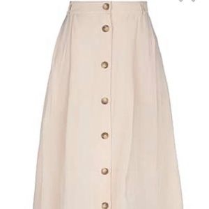 Otto me brand skit. Button midi. Size 6. NWT